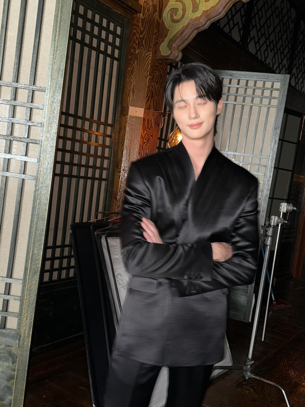 한복부터 교복까지, 안 어울리는 게 없는 비주얼 끝판왕!